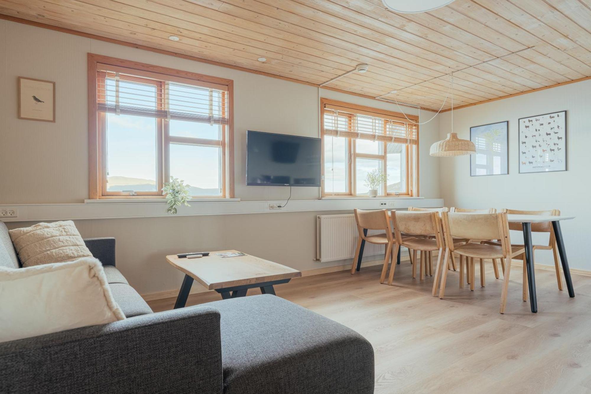 A Tromini Guesthouse Tórshavn Zewnętrze zdjęcie